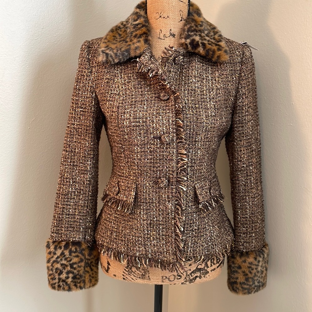 Fitted button-down women’s jacket, Size 4